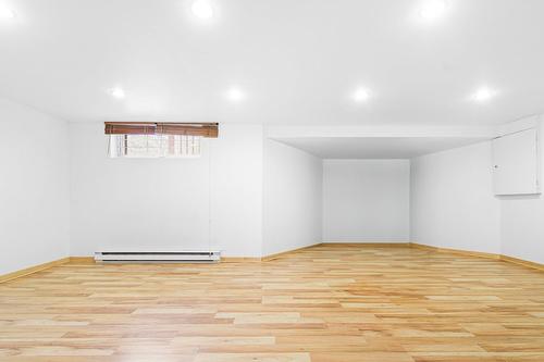 Salle familiale - 18113 Rue Rousson, Montréal (Pierrefonds-Roxboro), QC - Indoor