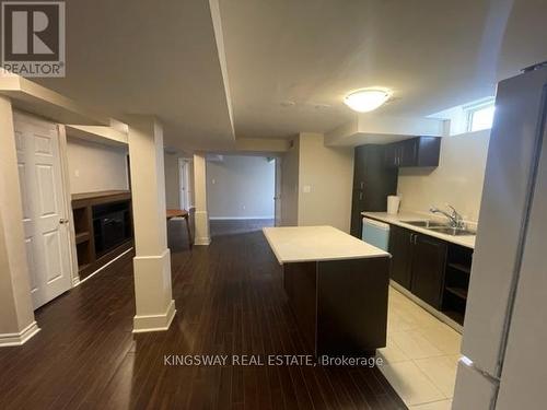 3194 World Series Court, Mississauga, ON - Indoor Photo Showing Other Room