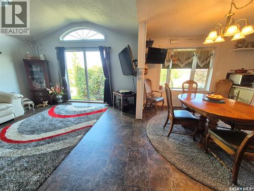 713 Railway Avenue, Midale, SK - Indoor