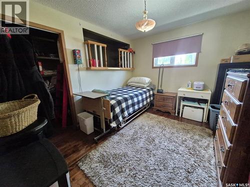 713 Railway Avenue, Midale, SK - Indoor Photo Showing Bedroom