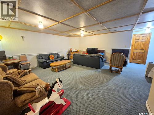 713 Railway Avenue, Midale, SK - Indoor