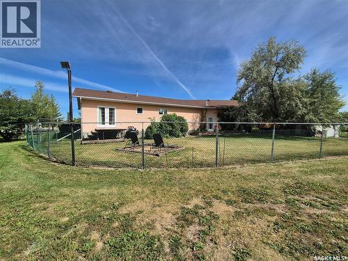 713 Railway Avenue, Midale, SK - Outdoor
