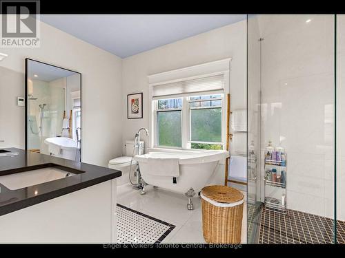 9 Osprey Way, Georgian Bay (Baxter), ON - Indoor Photo Showing Bathroom