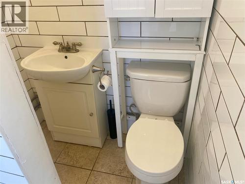 19 2201 14Th Avenue, Regina, SK - Indoor Photo Showing Bathroom