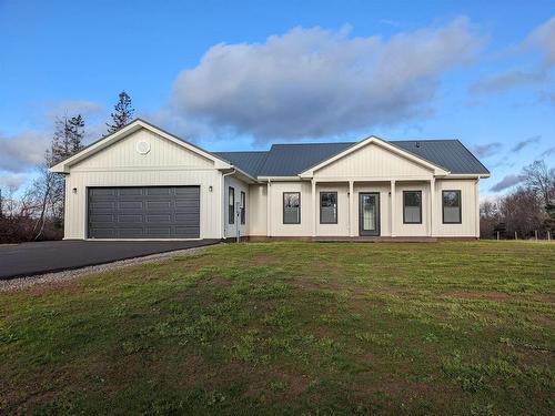 1003 48 Road, Lake Verde, PE 