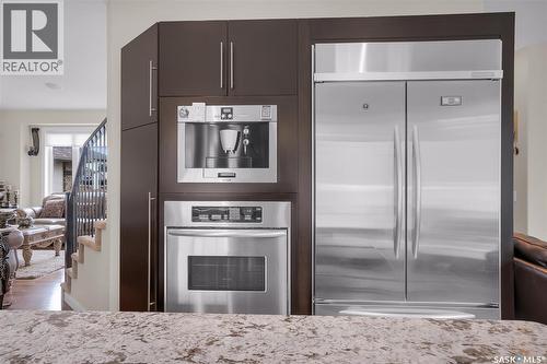 215 Beechwood Crescent, Saskatoon, SK - Indoor Photo Showing Kitchen With Upgraded Kitchen