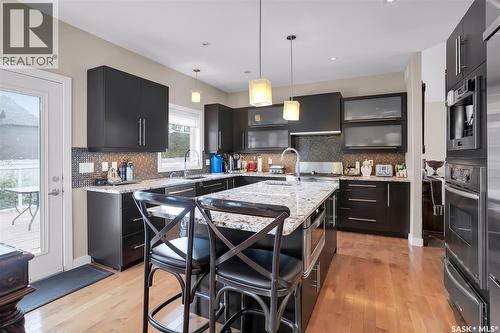 215 Beechwood Crescent, Saskatoon, SK - Indoor Photo Showing Kitchen With Upgraded Kitchen