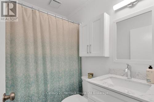 484731 Sweaburg Road, South-West Oxford (Sweaburg), ON - Indoor Photo Showing Bathroom