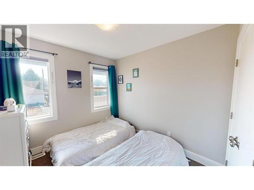 1605 4Th Street N, Cranbrook, BC - Indoor Photo Showing Bedroom