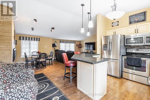920 Great Northern Road, Sault Ste Marie, ON - Indoor Photo Showing Kitchen With Upgraded Kitchen