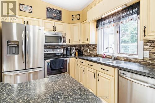 920 Great Northern Road, Sault Ste Marie, ON - Indoor Photo Showing Kitchen With Double Sink