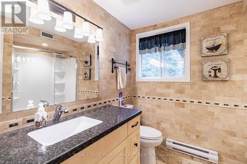 920 Great Northern Road, Sault Ste Marie, ON - Indoor Photo Showing Bathroom