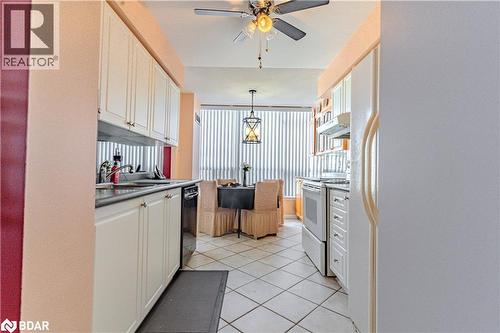 12 Laurelcrest Street Unit# 1112, Brampton, ON - Indoor Photo Showing Kitchen