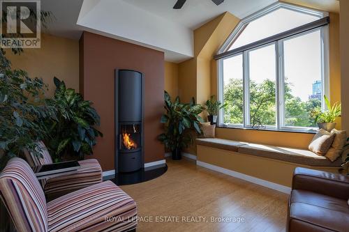 432 Queen Street E, Toronto, ON 