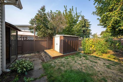 4402 16 Avenue, Vernon, BC - Outdoor