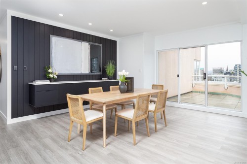 1102-1010 View St, Victoria, BC - Indoor Photo Showing Dining Room
