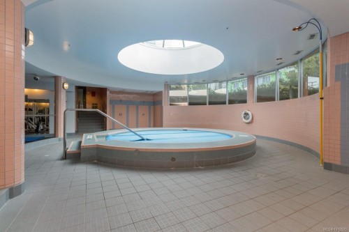 1102-1010 View St, Victoria, BC - Indoor Photo Showing Other Room With In Ground Pool