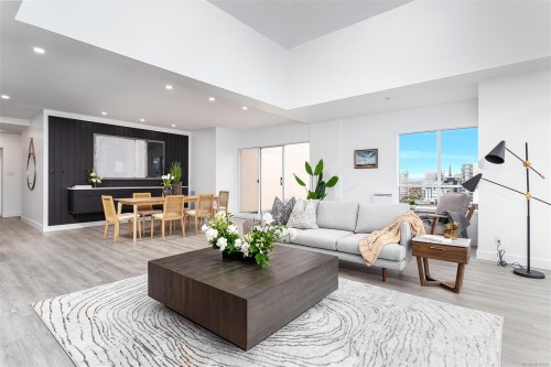 1102-1010 View St, Victoria, BC - Indoor Photo Showing Living Room