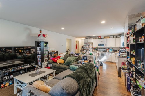 5760 Linley Valley Dr, Nanaimo, BC 