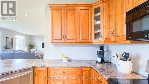 77 Guest Court, St. Marys, ON - Indoor Photo Showing Kitchen