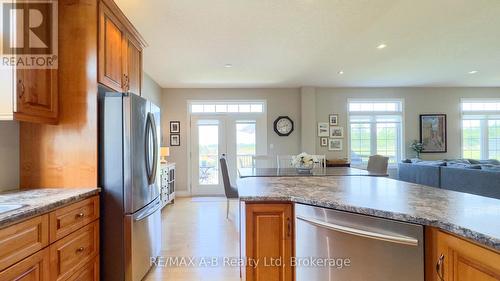 77 Guest Court, St. Marys, ON - Indoor Photo Showing Kitchen