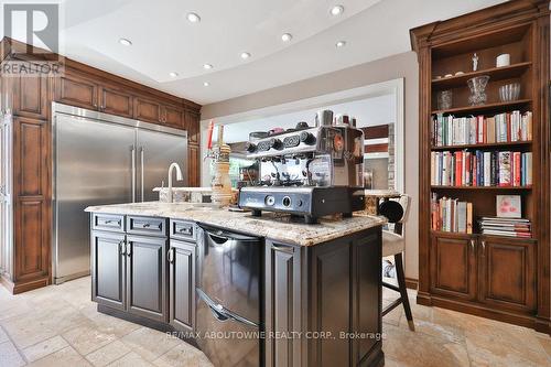 24 School Street, Hamilton, ON - Indoor Photo Showing Kitchen