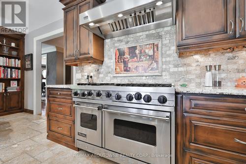 24 School Street, Hamilton, ON - Indoor Photo Showing Kitchen