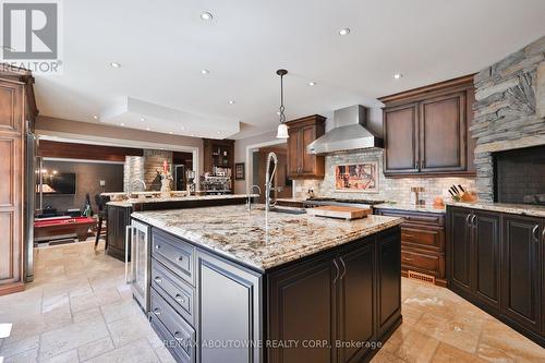 24 School Street, Hamilton, ON - Indoor Photo Showing Kitchen With Upgraded Kitchen
