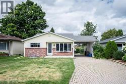 66 BELWOOD Crescent  Kitchener, ON N2C 1Z3