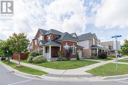 673 BENNETT BOULEVARD  Milton, ON L9T 6A8