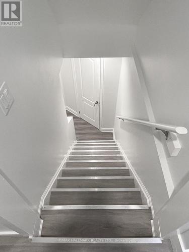 24 San Felice Lane, Hamilton, ON - Indoor Photo Showing Other Room