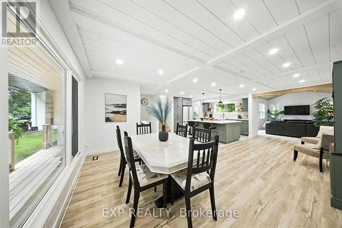 92 Mary Street, Clearview, ON - Indoor Photo Showing Dining Room