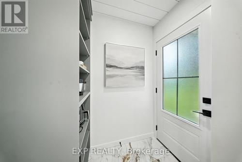 92 Mary Street, Clearview, ON -  Photo Showing Other Room