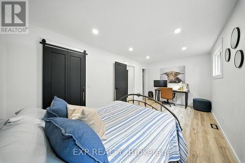 92 Mary Street, Clearview, ON - Indoor Photo Showing Bedroom