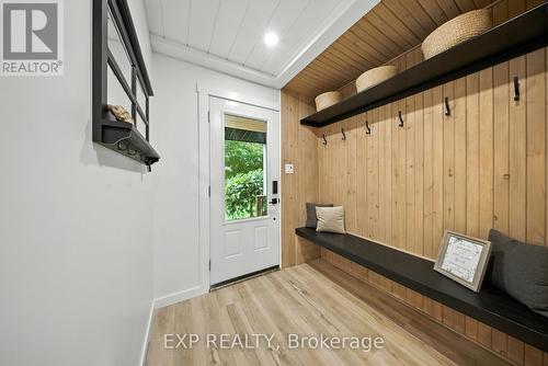 92 Mary Street, Clearview, ON - Indoor Photo Showing Other Room