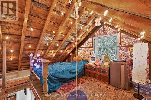 16 St Catherine Street, Kingston (East Of Sir John A. Blvd), ON - Indoor