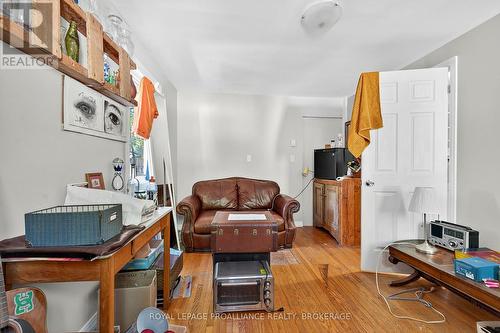 16 St Catherine Street, Kingston (East Of Sir John A. Blvd), ON - Indoor