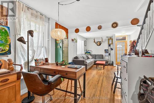 16 St Catherine Street, Kingston (East Of Sir John A. Blvd), ON - Indoor