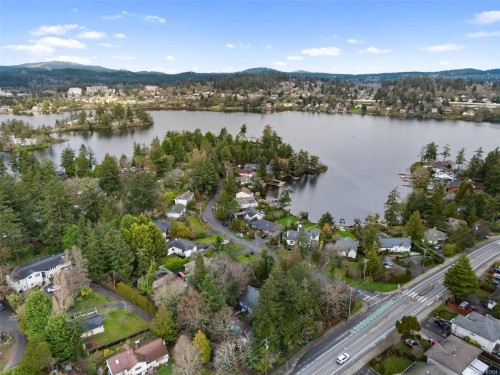 2895 Murray Dr, Saanich, BC 