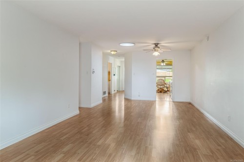 103-240 Stanford Ave East, Parksville, BC 