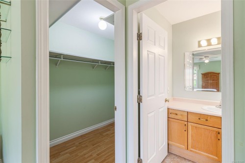 103-240 Stanford Ave East, Parksville, BC 