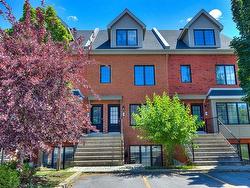 502Z Rue Étienne-Lavoie  Laval (Sainte-Dorothée), QC H7X 0B3