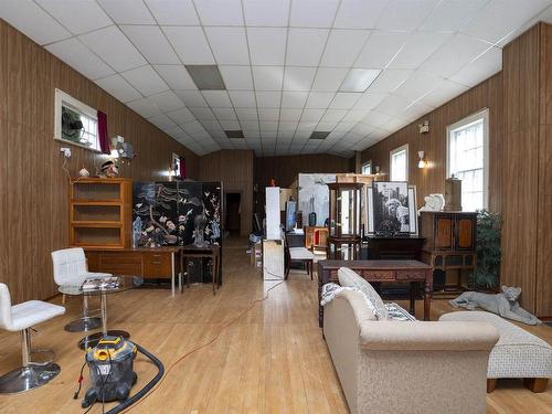 716 Pacific Avenue, Thunder Bay, ON 