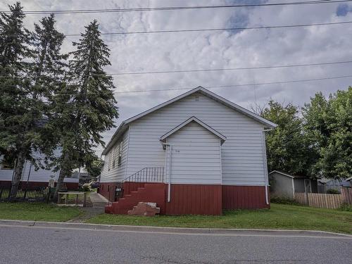 716 Pacific Avenue, Thunder Bay, ON 