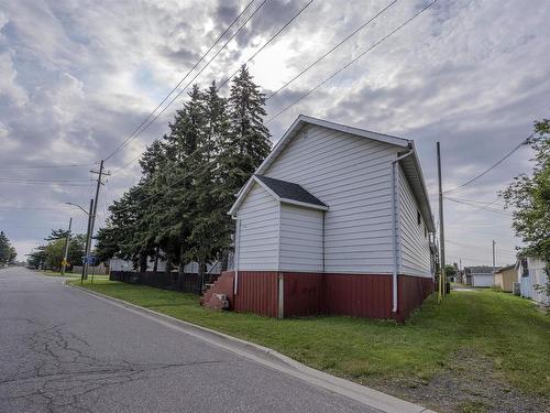 716 Pacific Avenue, Thunder Bay, ON 