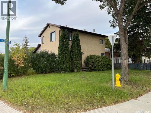 1401 Lacon Street, Regina, SK - Outdoor