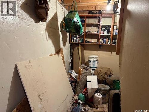 1401 Lacon Street, Regina, SK - Indoor