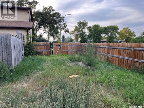 1401 Lacon Street, Regina, SK - Outdoor