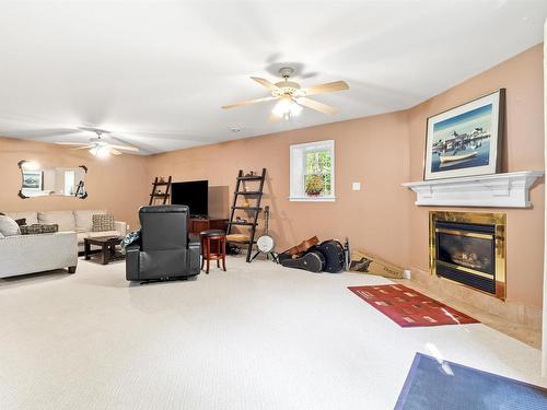 42 Canterbury Lane, Fall River, NS 