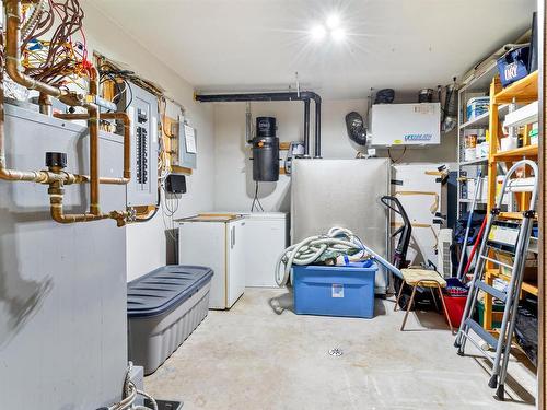 42 Canterbury Lane, Fall River, NS 